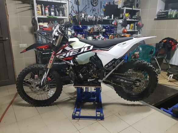2023 Rieju MR 300, чёрный, 670000 рублей - вид 12