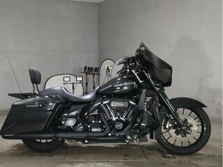2017 Harley-Davidson Street Glide Special, чёрный, 1309000 рублей, вид 1