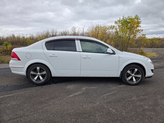 2011 Opel Astra H Рестайлинг, белый, 735000 рублей, вид 4