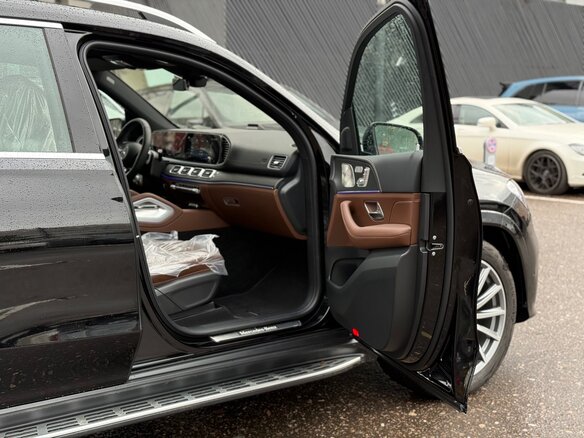 2025 Mercedes-Benz GLS 450 II (X167) Рестайлинг, чёрный, 12840000 рублей - вид 13