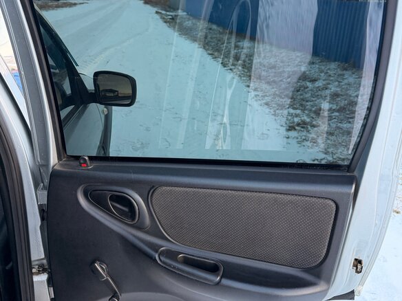 2014 Chevrolet Niva I Рестайлинг, серебристый, 550000 рублей - вид 9