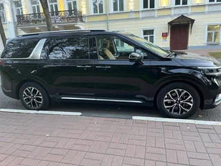 2021 Kia Carnival IV, чёрный, 3500000 рублей, вид 3
