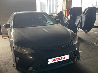 2017 Toyota Camry VII (XV50) Рестайлинг 2, чёрный, 2000000 рублей, вид 2