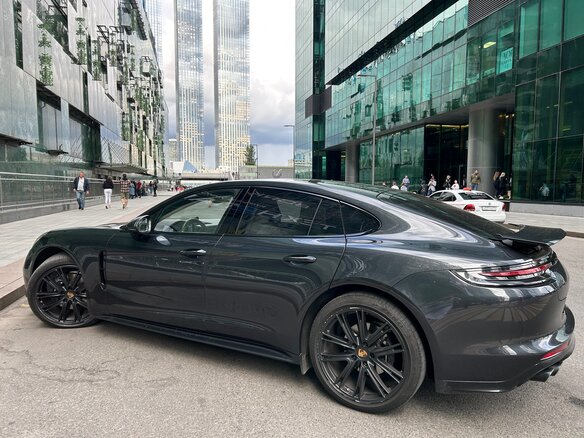 2020 Porsche Panamera 4 Executive II, серый - вид 3