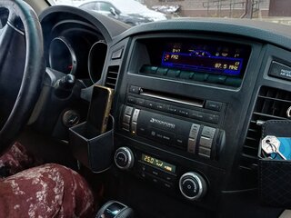 2007 Mitsubishi Pajero IV, бежевый, 1400000 рублей, вид 2