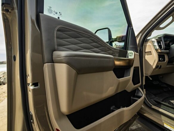 2026 Ford F-350, коричневый - вид 18