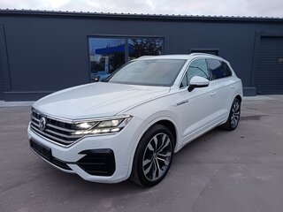 2020 Volkswagen Touareg III, белый, 5500000 рублей, вид 1