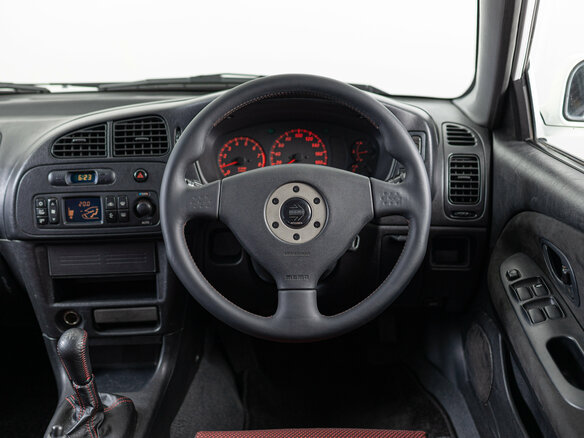 2000 Mitsubishi Lancer Evolution VI, белый, 4990000 рублей - вид 11
