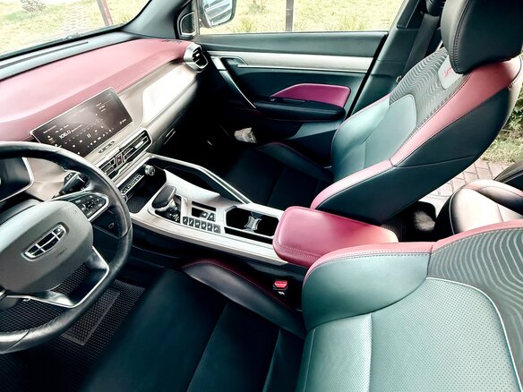 2023 Geely Coolray I, серый, 1770000 рублей - вид 6
