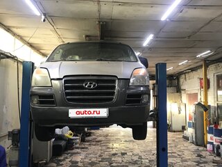 2006 Hyundai Starex I Рестайлинг 2, серебристый, 1000000 рублей, вид 1