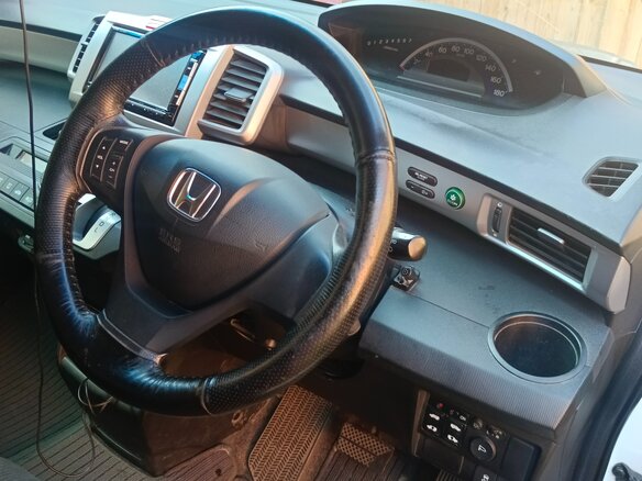 2014 Honda Freed I Рестайлинг 2, белый, 970000 рублей - вид 9