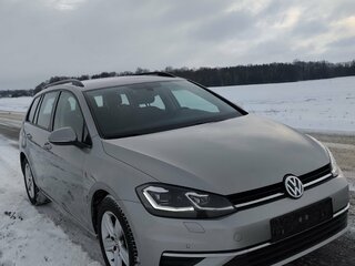 2018 Volkswagen Golf VII Рестайлинг, серебристый, 1515000 рублей, вид 3