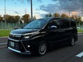 2018 Toyota Voxy III (R80) Рестайлинг, чёрный, 2080000 рублей - вид 2