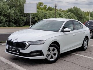 2022 Skoda Octavia IV (A8), белый, 2000000 рублей, вид 1