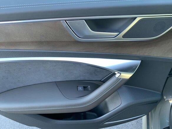 2025 Audi A7 55 TFSI II (4K), серый, 11165310 рублей - вид 10