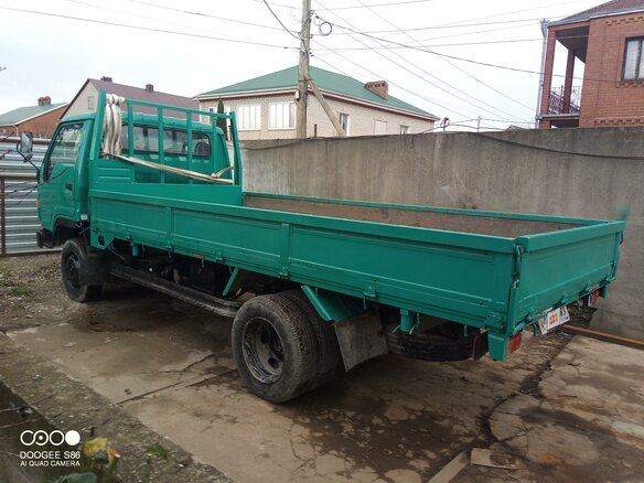 1993 Toyota Dyna, зелёный, 1600000 рублей - вид 9