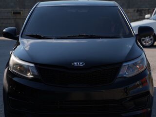 2016 Kia Rio III Рестайлинг, чёрный, 450000 рублей, вид 2