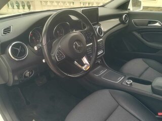 2018 Mercedes-Benz CLA 200 d I (C117, X117) Рестайлинг, белый, 2600000 рублей, вид 5