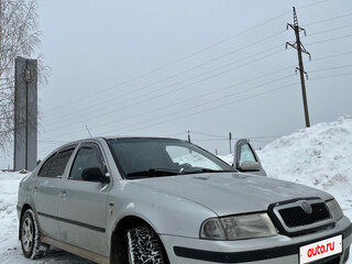 2001 Skoda Octavia I (A4) Рестайлинг, белый, 220000 рублей, вид 2