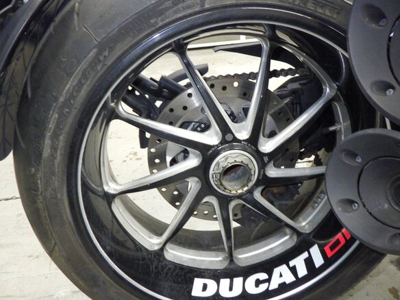 2015 Ducati Diavel Carbon, красный, 1550000 рублей - вид 17