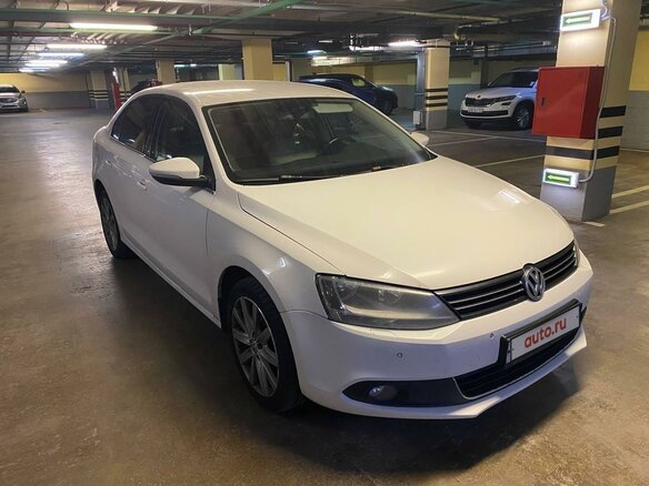 2012 Volkswagen Jetta VI, белый, 700000 рублей - вид 1