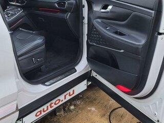 2020 Hyundai Santa Fe IV Рестайлинг, серебристый, 2800000 рублей, вид 5