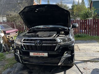 2016 Toyota Land Cruiser 200 Series Рестайлинг 2, чёрный, 4500000 рублей, вид 4