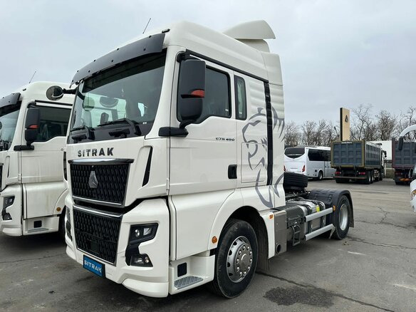 2023 Sinotruk Sitrak C7H MAX, белый - вид 1