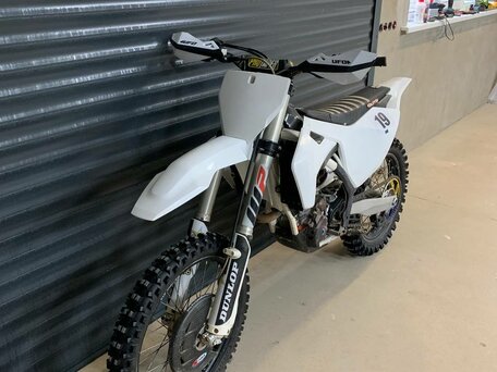 2018 Husqvarna FC 350, белый, 430585 рублей, вид 3