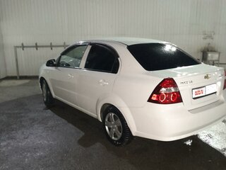 2011 Chevrolet Aveo I Рестайлинг, белый, 690000 рублей, вид 4