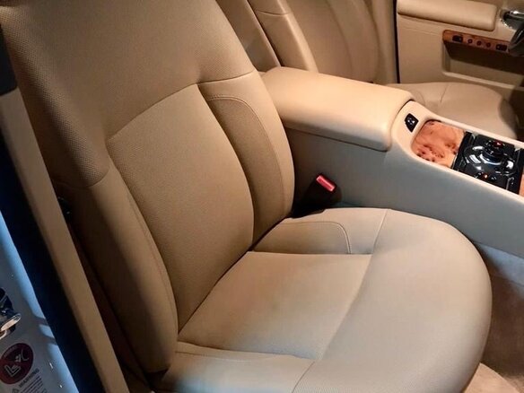 2012 Rolls-Royce Ghost I (Series I), белый, 13000000 рублей - вид 16