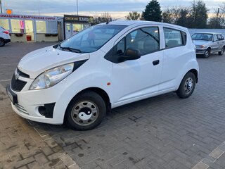 2011 Chevrolet Spark III, белый, 550000 рублей, вид 1