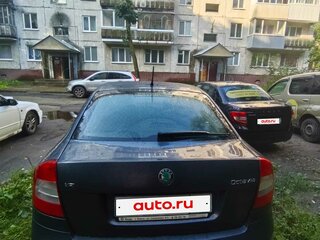 2011 Skoda Octavia II (A5) Рестайлинг, серый, 980000 рублей, вид 1