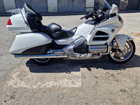 2013 Honda GL 1800 Gold Wing, белый, 1950000 рублей, вид 1