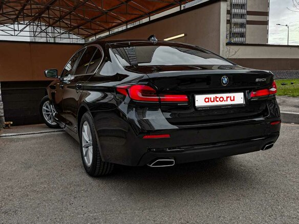 2021 BMW 5 серии 520i VII (G30/G31/G38) Рестайлинг, чёрный, 4590000 рублей - вид 17
