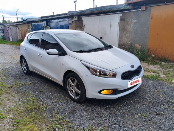 2014 Kia Ceed II, белый, 980000 рублей - вид 2