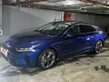 2020 Kia K5 III, синий, 3300000 рублей - вид 1