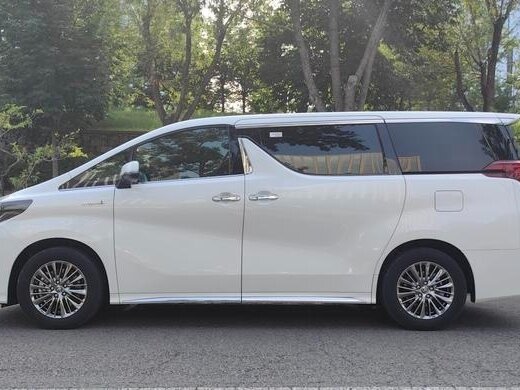 2021 Toyota Alphard III Рестайлинг, белый, 7700000 рублей - вид 5
