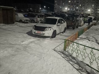 2014 Lada (ВАЗ) Granta I, белый, 440000 рублей, вид 1