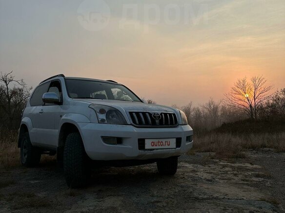 2002 Toyota Land Cruiser Prado 120 Series, белый, 1750000 рублей - вид 1