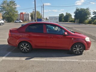 2011 Chevrolet Aveo I Рестайлинг, красный, 550000 рублей, вид 4