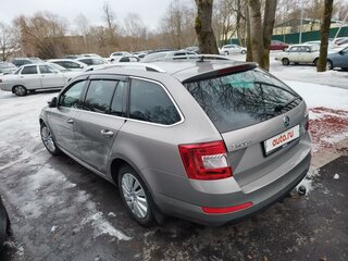 2016 Skoda Octavia 5-speed III (A7), серый, 1300000 рублей, вид 3