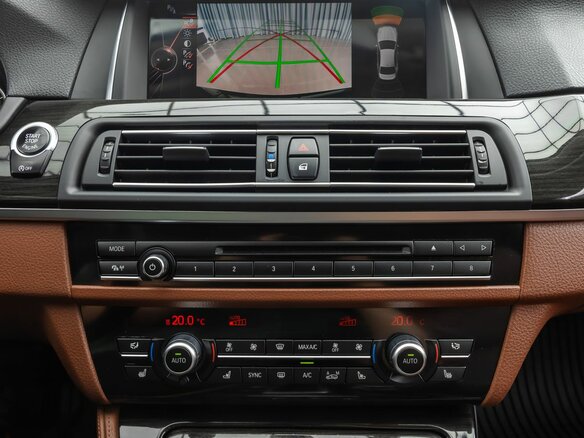 2016 BMW 5 серии 530d xDrive VI (F10/F11/F07) Рестайлинг, чёрный - вид 15