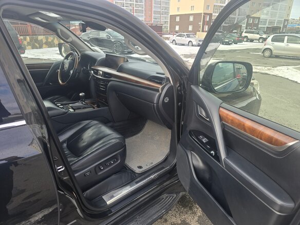 2015 Lexus LX 450d III Рестайлинг 2, чёрный, 7000000 рублей - вид 8