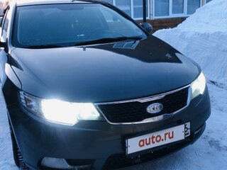 2013 Kia Cerato 6-speed II, коричневый, 1050000 рублей, вид 2