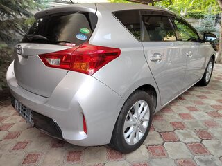 2013 Toyota Auris II, серебристый, 1100000 рублей, вид 5