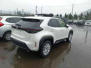 2021 Toyota Yaris Cross I, белый, 1750000 рублей, вид 1