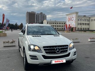 2011 Mercedes-Benz M-Класс 350 II (W164) Рестайлинг, белый, 1750000 рублей, вид 2