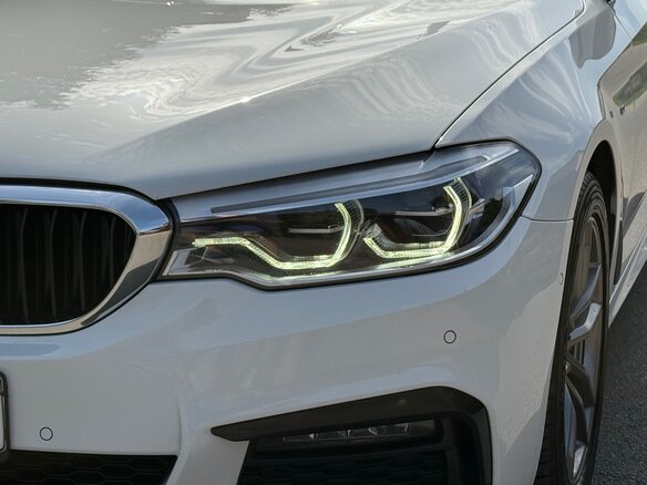 2018 BMW 5 серии 530d VII (G30/G31/G38), белый, 3599000 рублей - вид 12