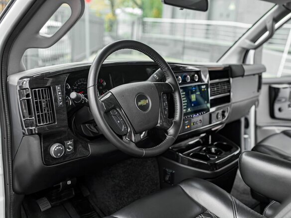 2023 Chevrolet Express II, белый, 11875000 рублей - вид 8